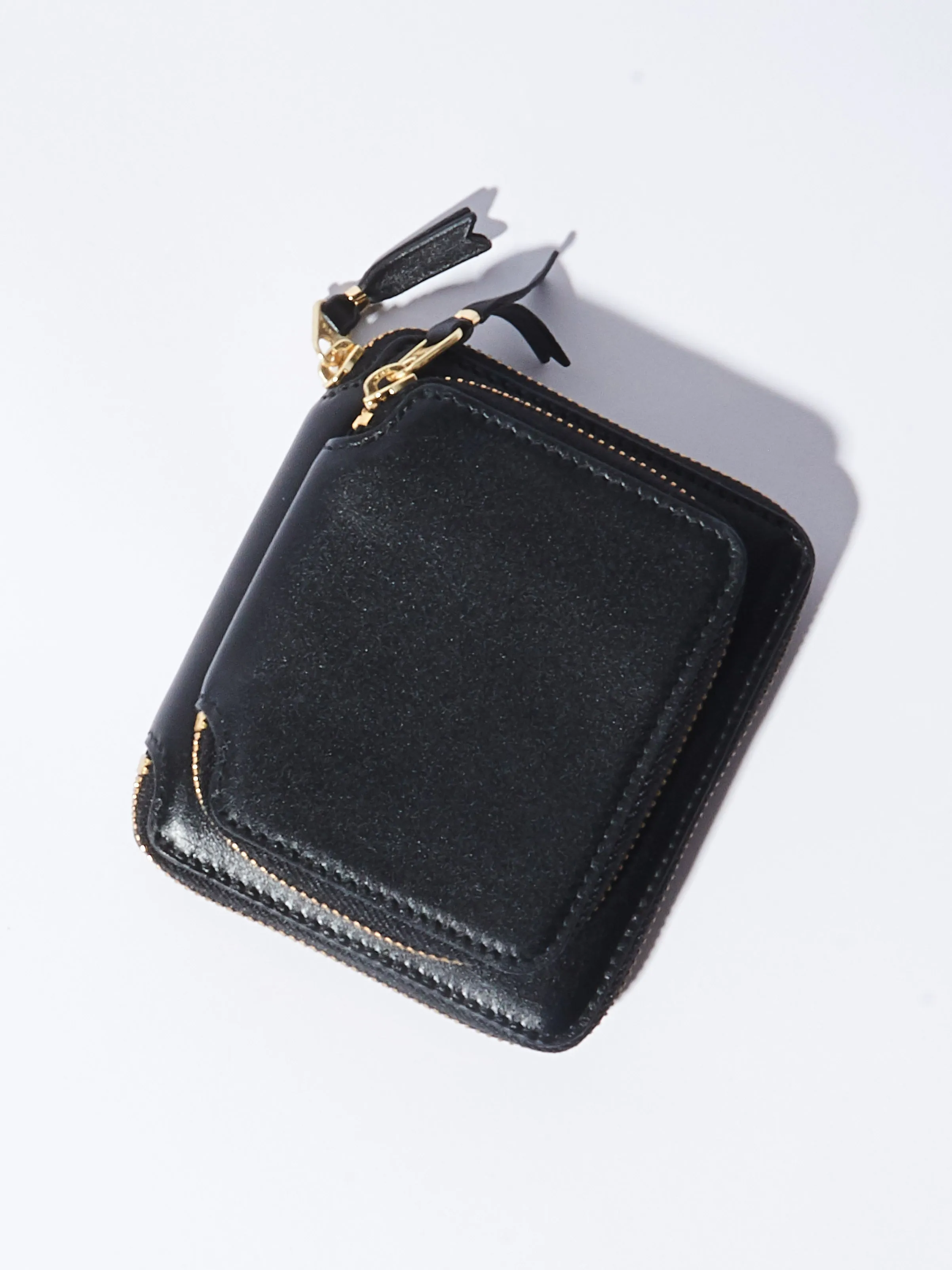 Black Outside Pocket Zip Around Wallet