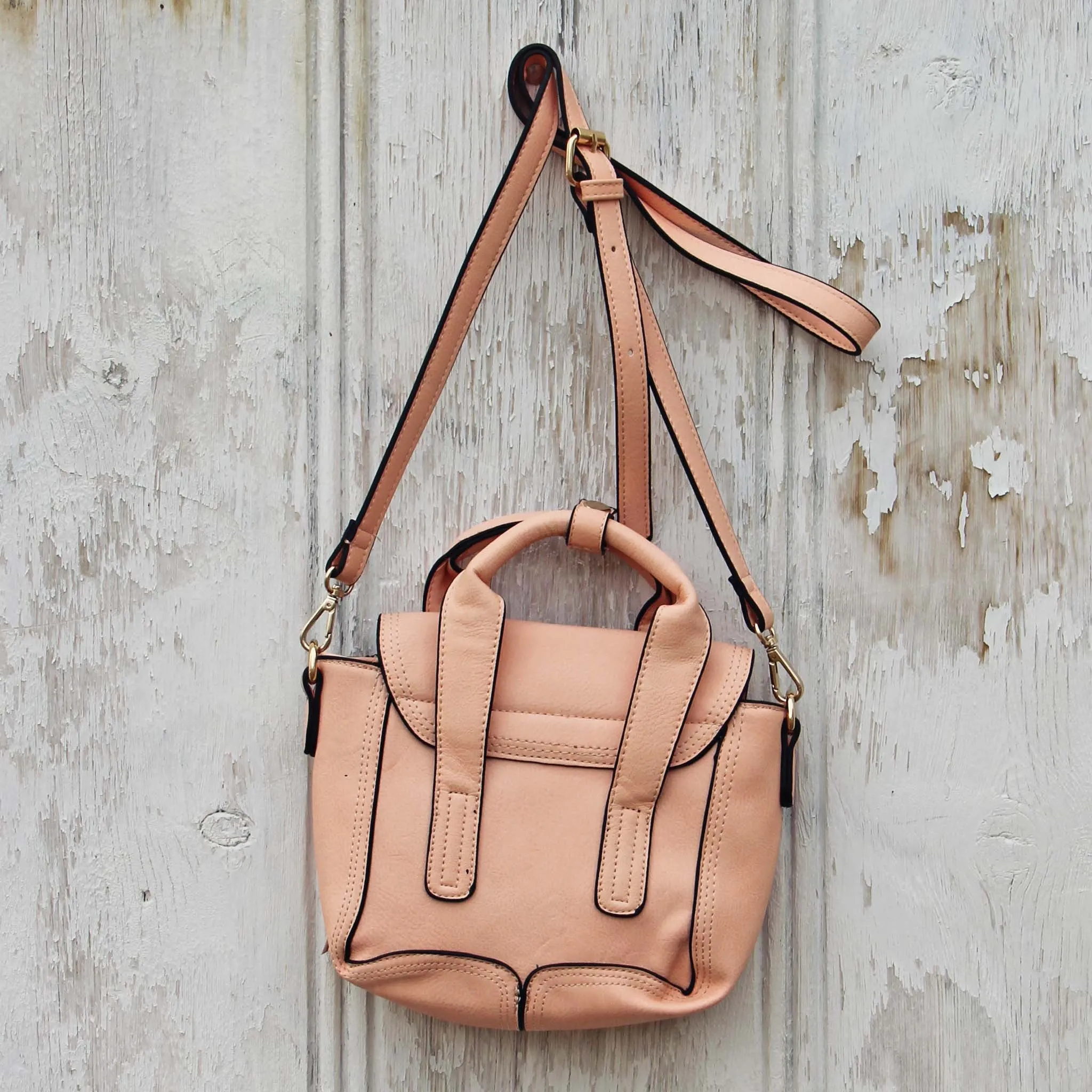 Desert Dweller Tote in Peach