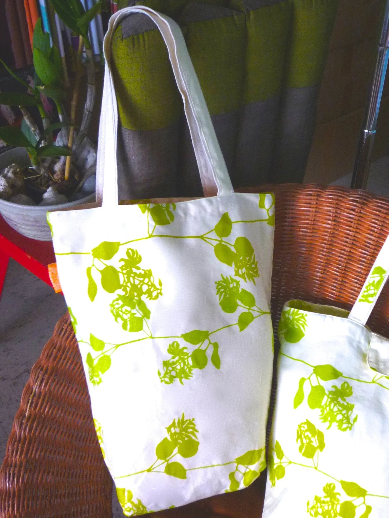 TOTE BAG CAFE - NATIVE HAWAIIAN FLOWER NUKU I'WI